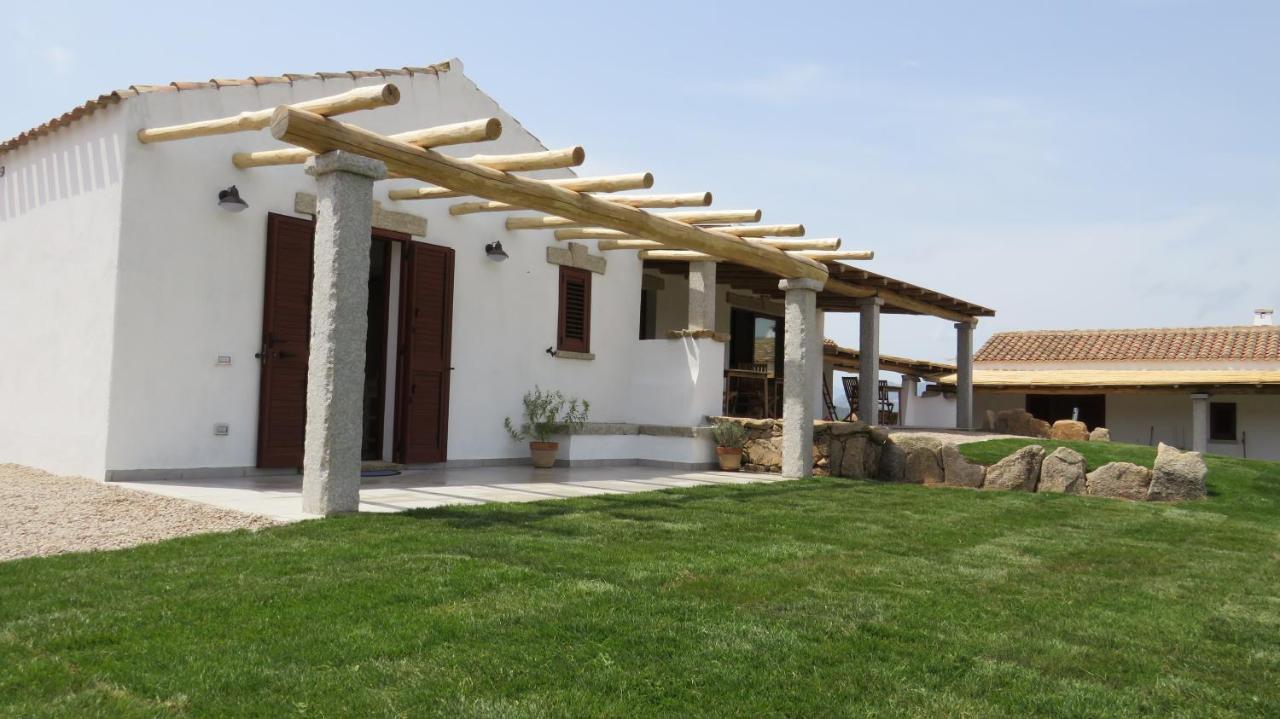 Macciuneddu Country Retreat Golfo Aranci Bagian luar foto
